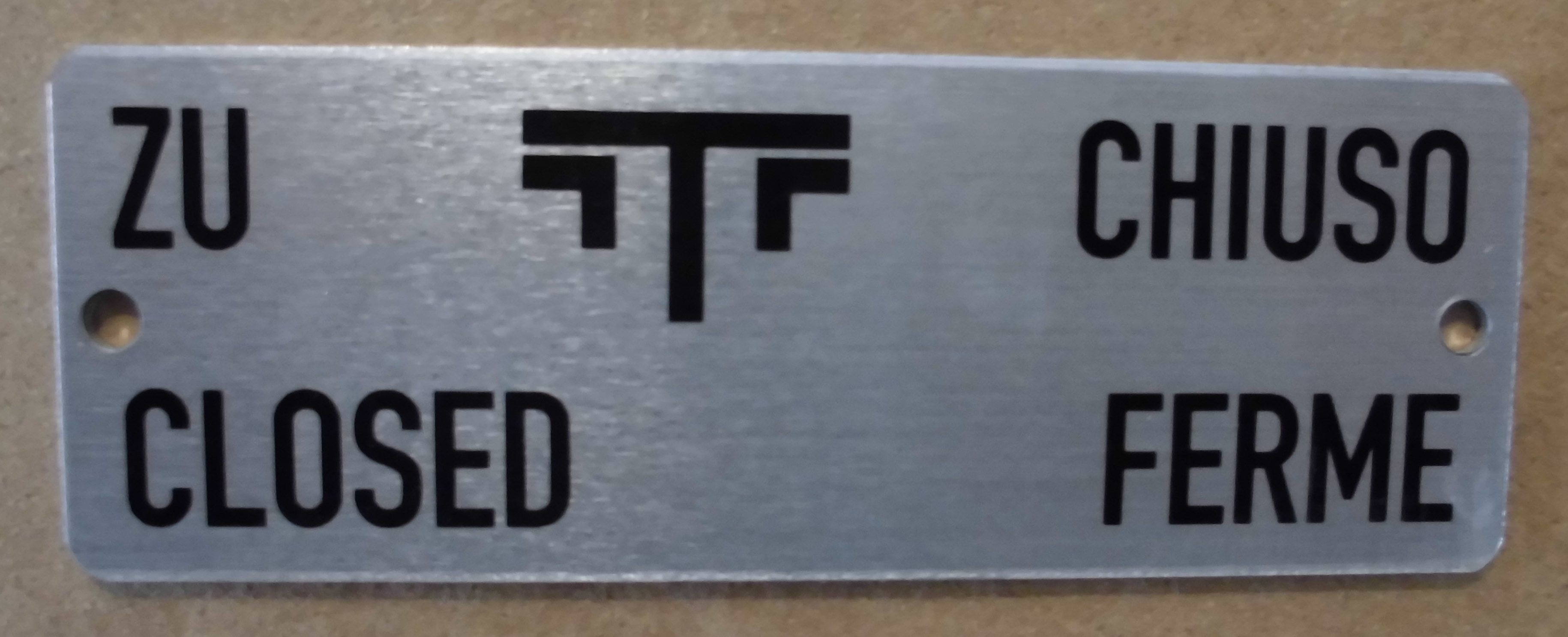 SCHILD   65 X 23 X 1 MM  "ZU"  - ALUMINIUM