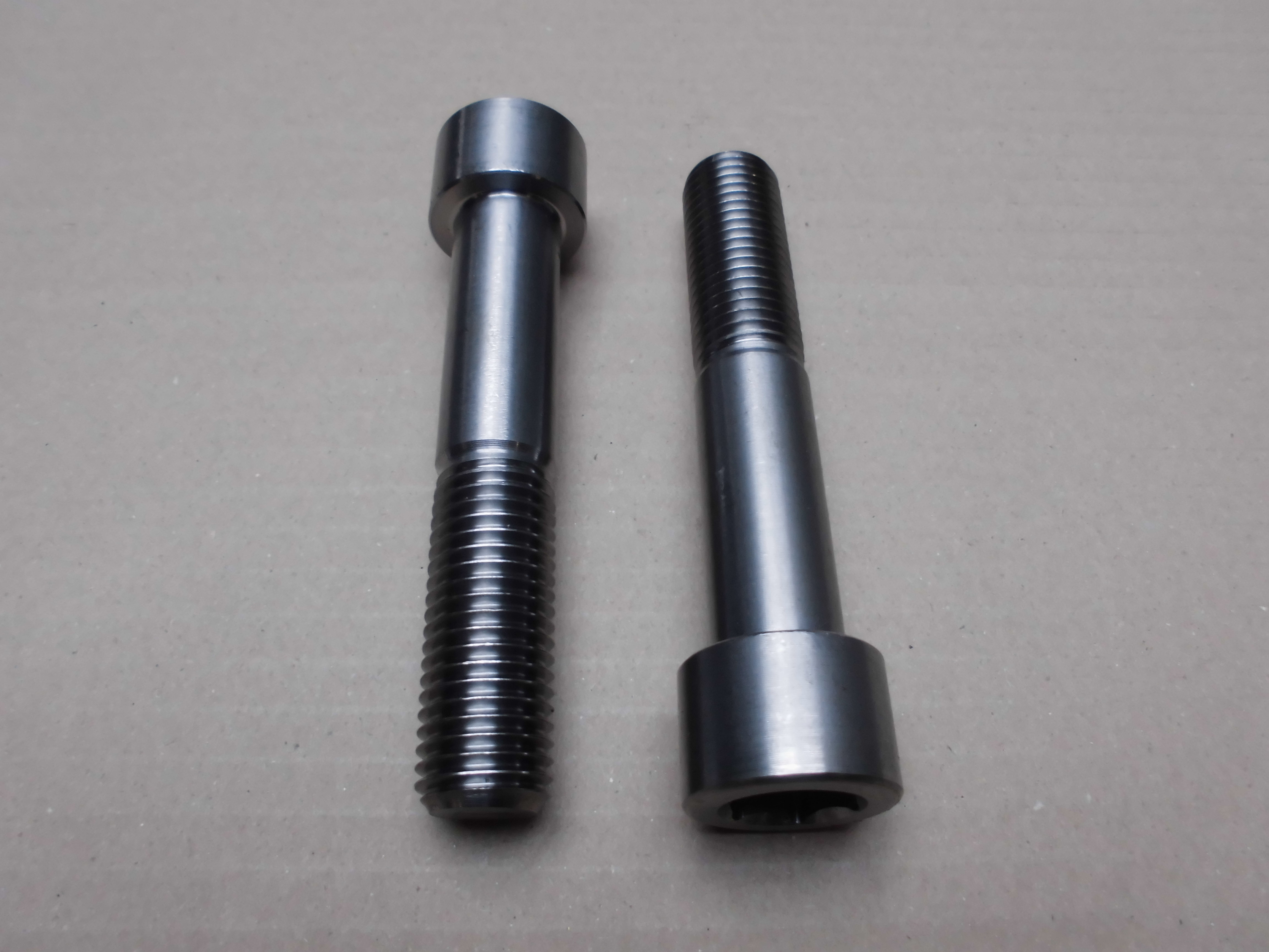ZYL-SHR-M20X105-CRMO4-912