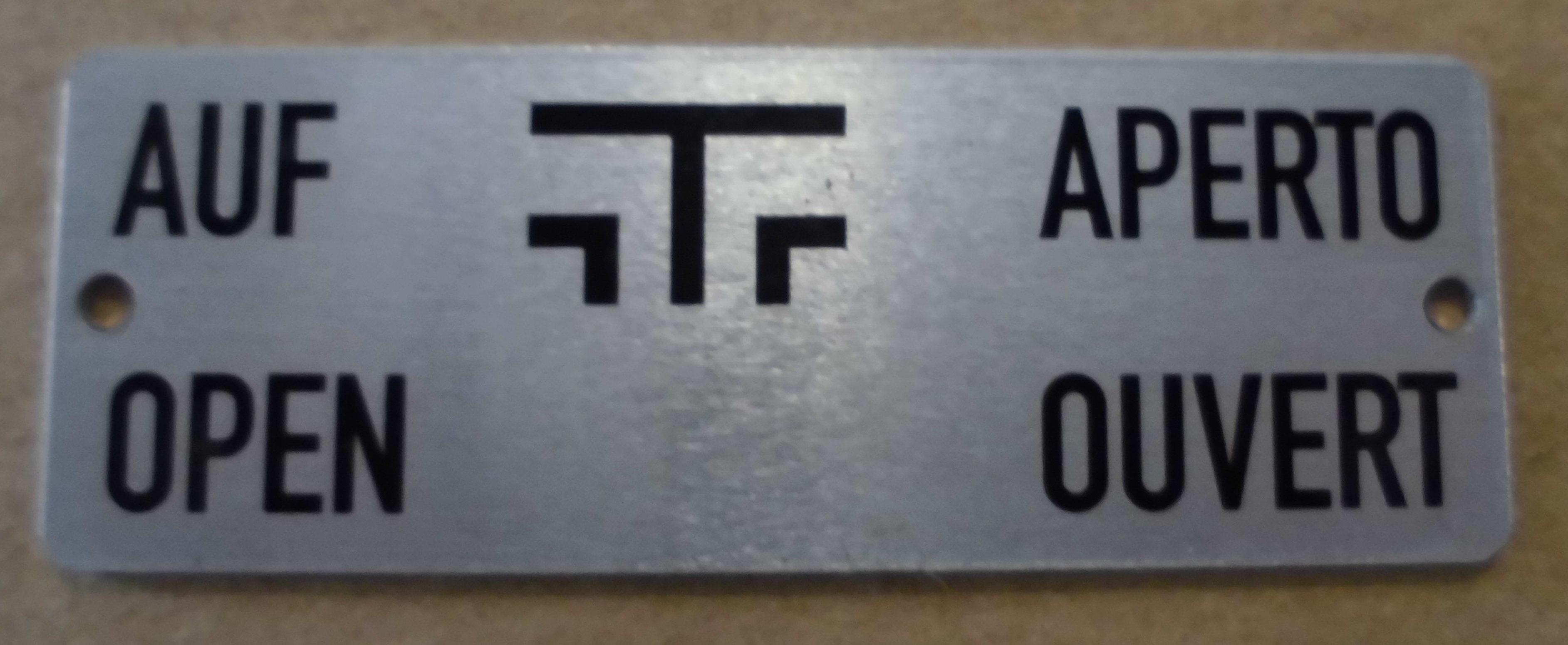 SCHILD "AUF" FÜR SOGEFA-BV