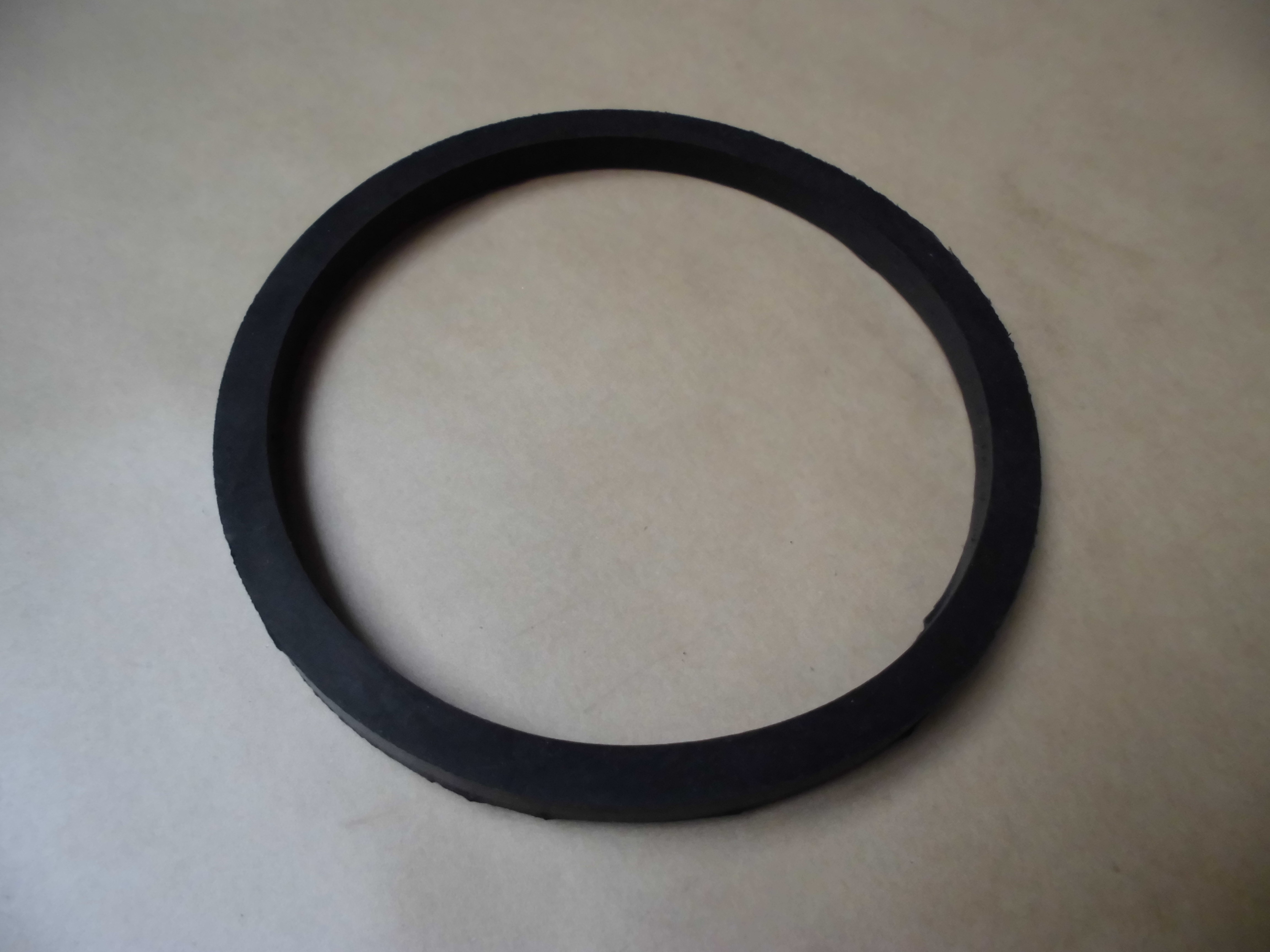 DICHT.102X116X7-GUMMI SCHWARZ-UIC FESTK.
